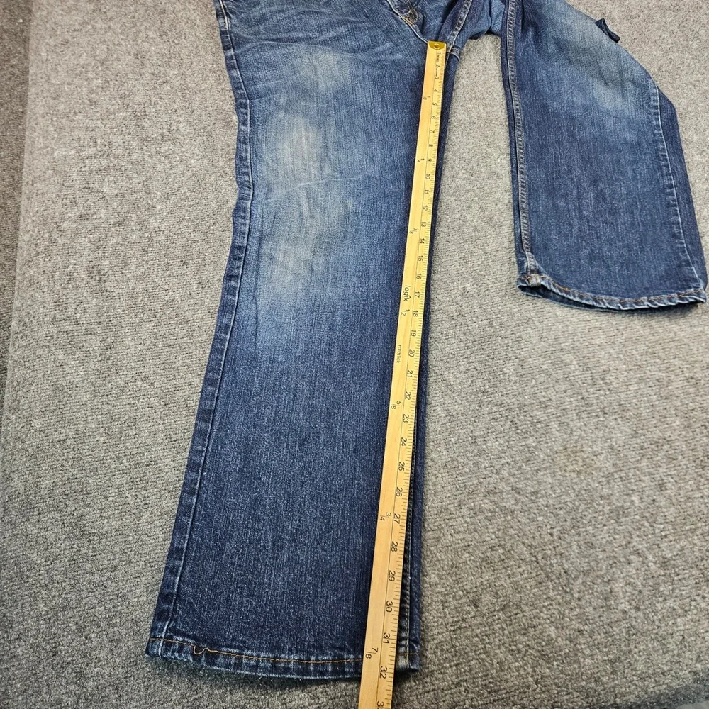 Levis levis 559